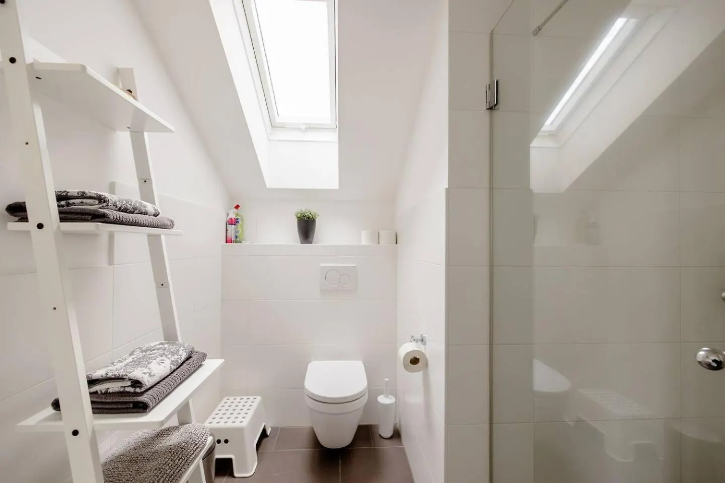Helles Gemuetliches Apartment V5 Βιέννη