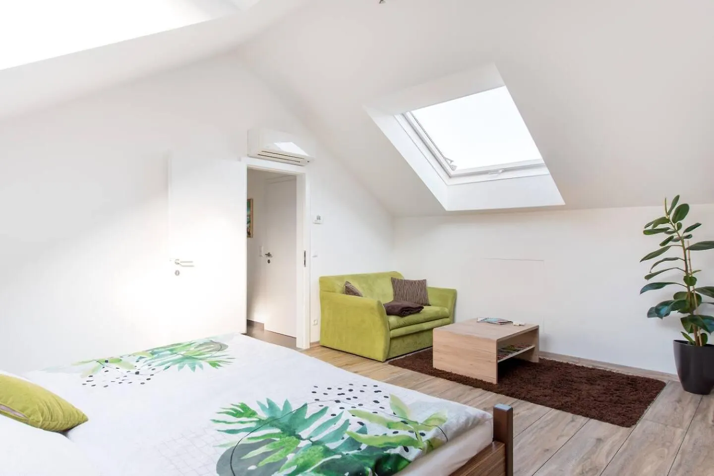 Helles Gemuetliches Apartment V5 Βιέννη